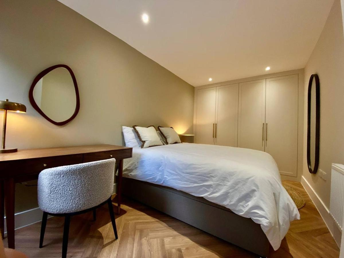 Queen Annes Court Luxury Apartment On High Street Windsor Exterior foto